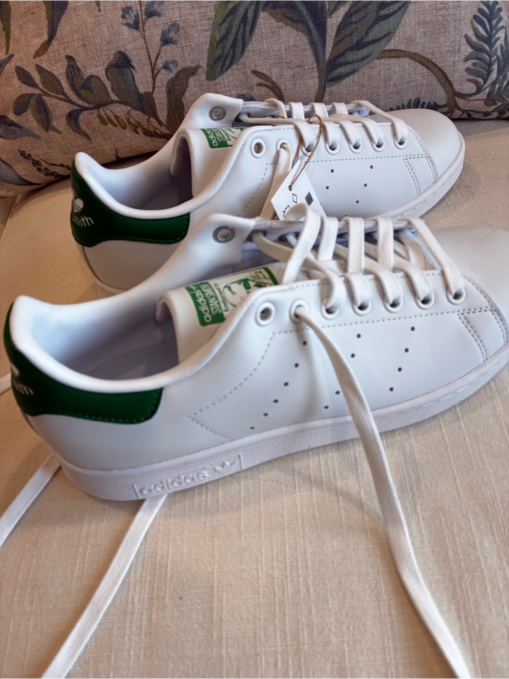 Adidas White Sneakers with Green Heel Tab - Stan Smith Style Sz 8.5 M - Picture 2 of 13